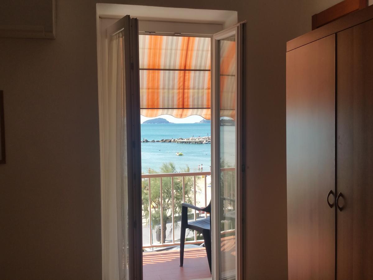 Albergo Nettuno Lerici Kültér fotó